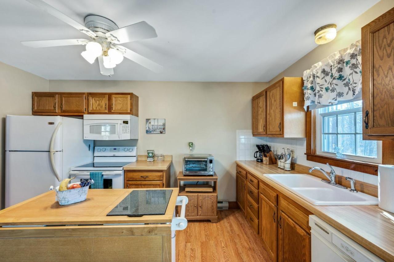 Cozy Bungalow Just Minutes From Mystic, Westerly Beaches, Boating And Casinos! Bungalow Groton Luaran gambar