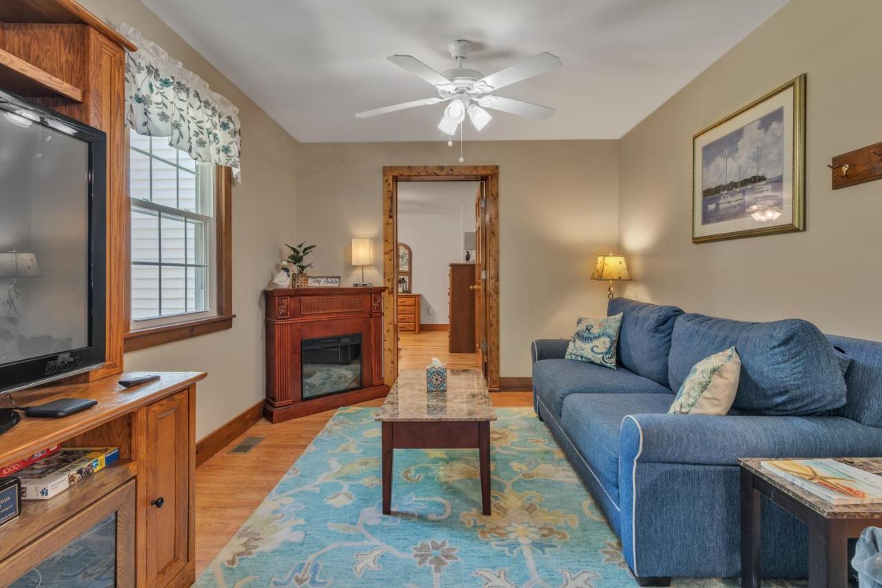 Cozy Bungalow Just Minutes From Mystic, Westerly Beaches, Boating And Casinos! Bungalow Groton Luaran gambar